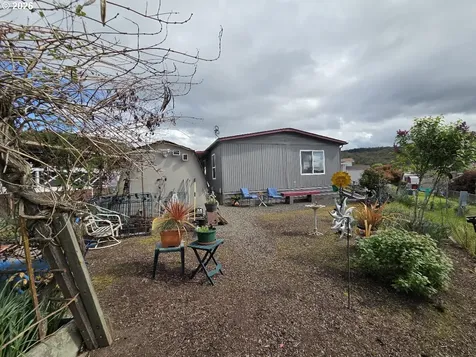 508 Shadow Ranch Lane Roseburg OR 97470