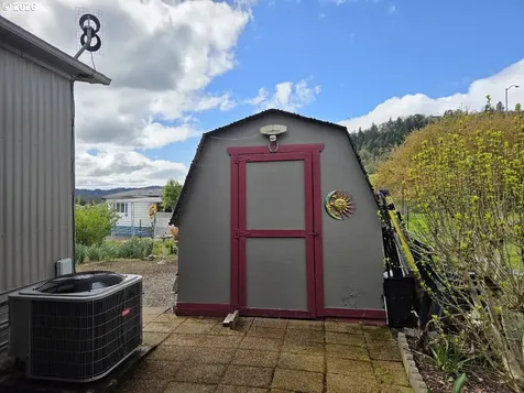 508 Shadow Ranch Lane Roseburg OR 97470