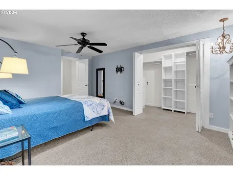 18370 Franklin Way Gladstone OR 97027