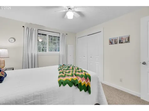 18370 Franklin Way Gladstone OR 97027