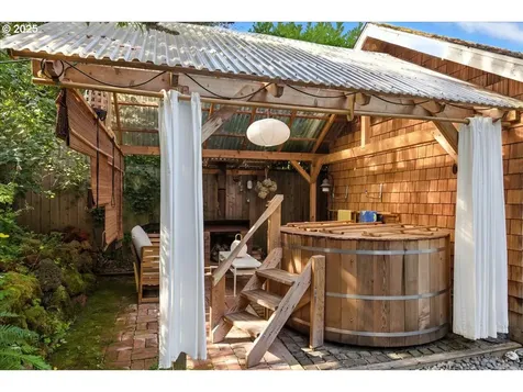 5108 NE 23rd Avenue Portland OR 97211