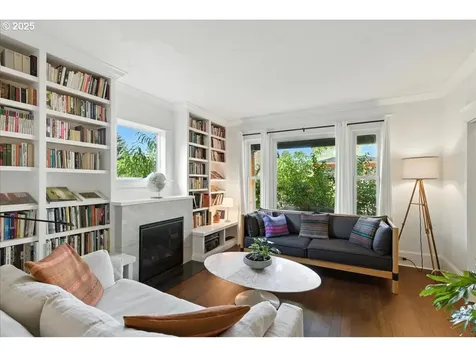 5108 NE 23rd Avenue Portland OR 97211
