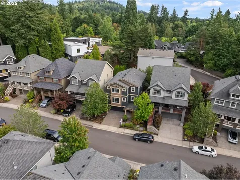 9246 NW Harvest Hill Drive Portland OR 97229