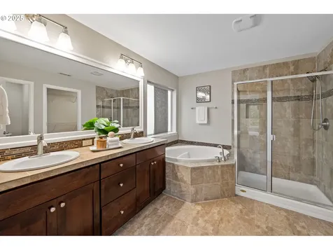 9246 NW Harvest Hill Drive Portland OR 97229