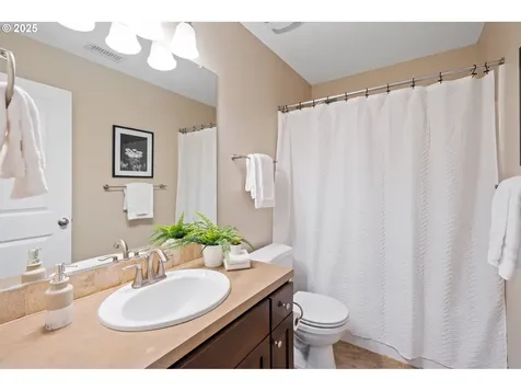 9246 NW Harvest Hill Drive Portland OR 97229