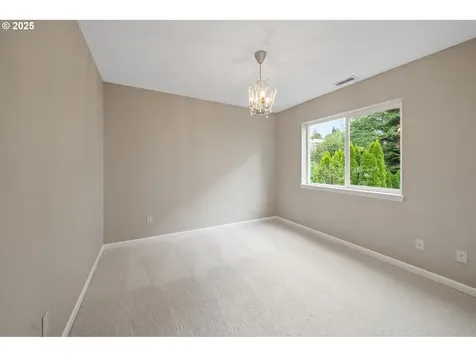 9246 NW Harvest Hill Drive Portland OR 97229