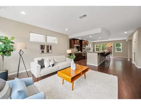 9246 NW Harvest Hill Drive Portland OR 97229