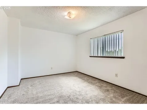 1711 SE Blairmont Drive Vancouver WA 98683
