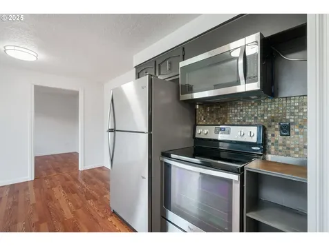 3930 SE 13th Street Gresham OR 97080
