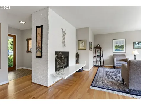 4126 SW Idaho Terrace Portland OR 97221