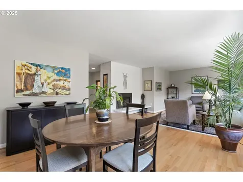 4126 SW Idaho Terrace Portland OR 97221