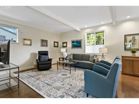 4126 SW Idaho Terrace Portland OR 97221
