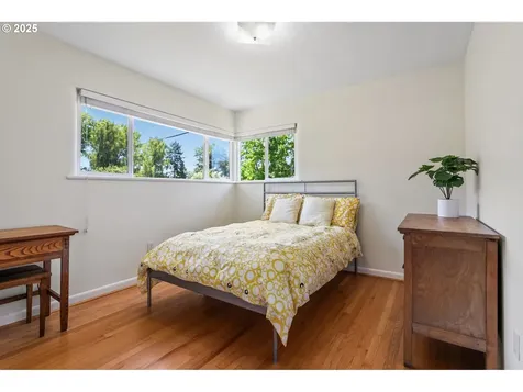 4126 SW Idaho Terrace Portland OR 97221