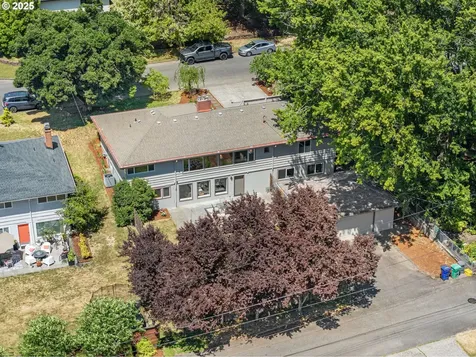 4126 SW Idaho Terrace Portland OR 97221
