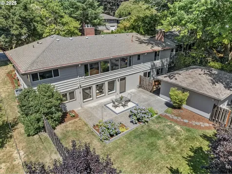 4126 SW Idaho Terrace Portland OR 97221