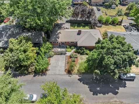 4126 SW Idaho Terrace Portland OR 97221