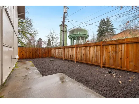 7112 N Richmond Avenue Portland OR 97203