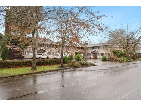 7112 N Richmond Avenue Portland OR 97203