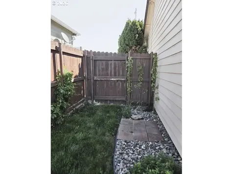 2133 NW Dusk Drive Hermiston OR 97838