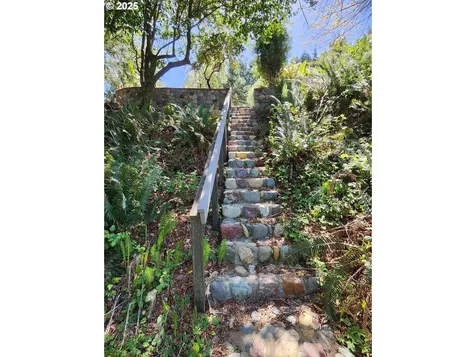 30770 Jacks Landing Gold Beach OR 97444