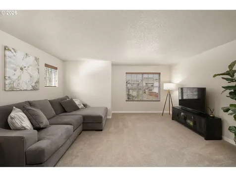 16980 SW 133rd Terrace King City OR 97224