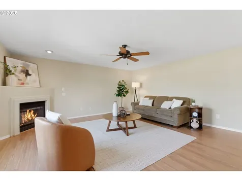 671 Mary Drive Molalla OR 97038