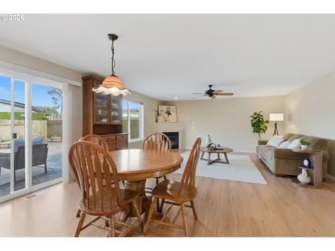 671 Mary Drive Molalla OR 97038