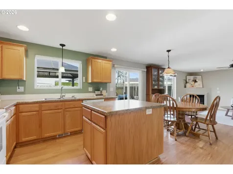 671 Mary Drive Molalla OR 97038