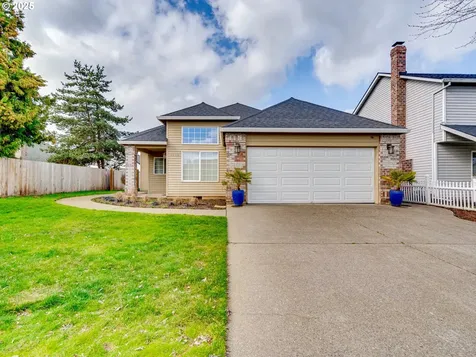 1065 Hermanson Street Woodburn OR 97071