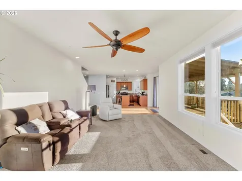6625 Larissa Lane Gladstone OR 97027