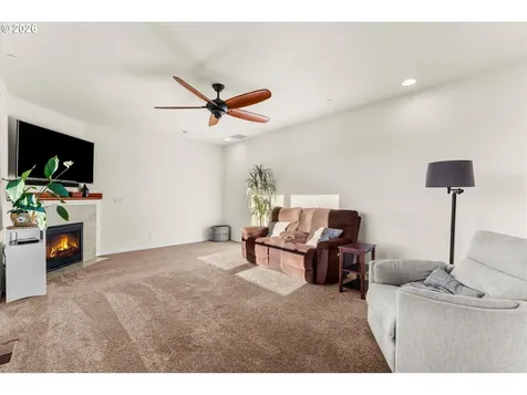 6625 Larissa Lane Gladstone OR 97027
