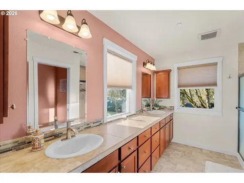 6625 Larissa Lane Gladstone OR 97027