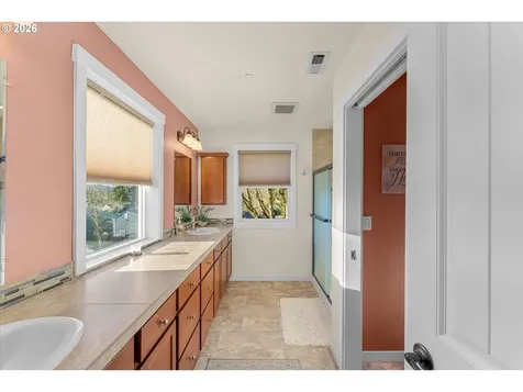 6625 Larissa Lane Gladstone OR 97027