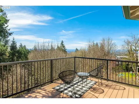 8306 NW Reed Drive Portland OR 97229