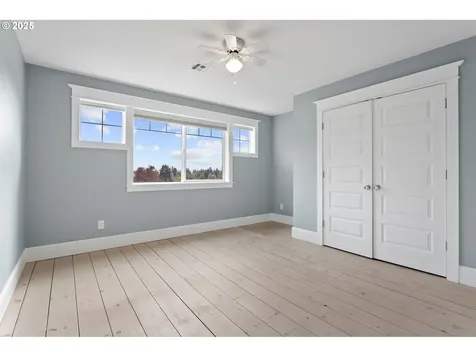 2212 NW 109th Street Vancouver WA 98685