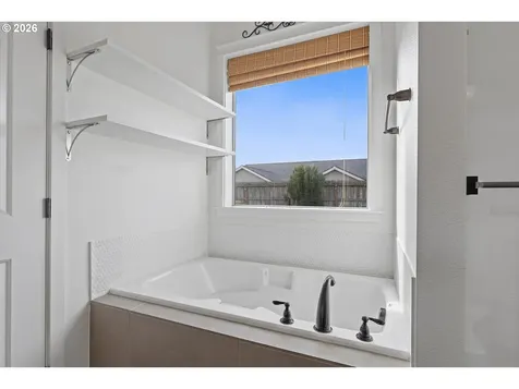 770 E Mckinley Street Carlton OR 97111