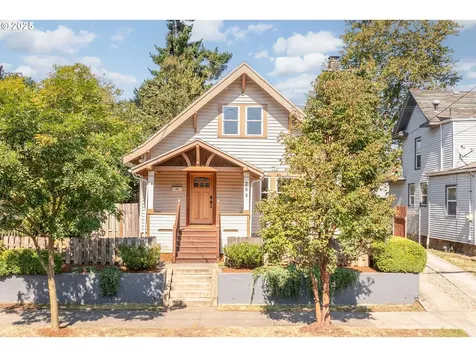 705 N Alberta Street Portland OR 97217