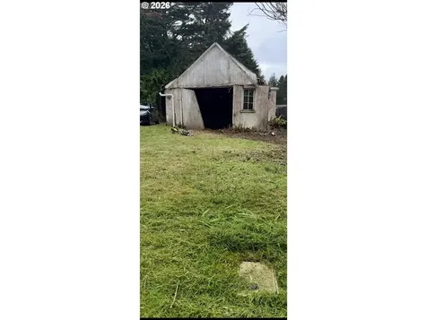 681 SE Port Avenue Lincoln City OR 97367