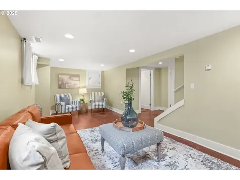 2745 NE 35th Place Portland OR 97212