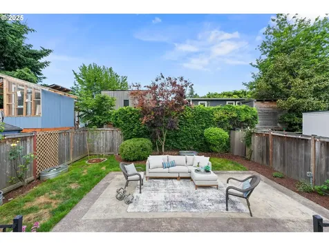 2745 NE 35th Place Portland OR 97212