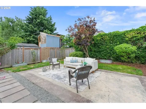 2745 NE 35th Place Portland OR 97212