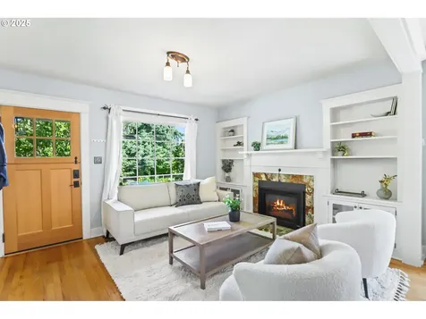 2745 NE 35th Place Portland OR 97212
