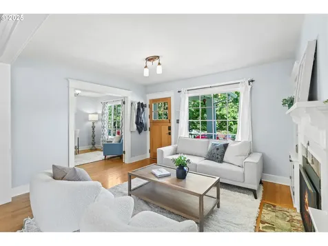 2745 NE 35th Place Portland OR 97212