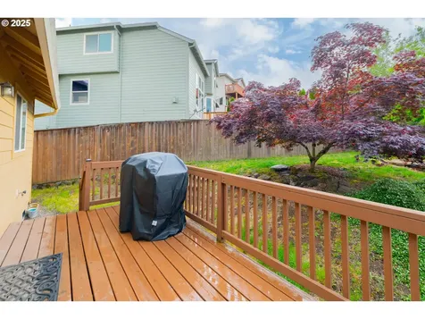 2492 W 10th Street Washougal WA 98671