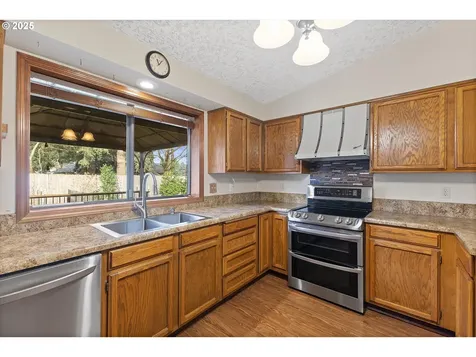 4314 NE Wildrose Drive Vancouver WA 98682
