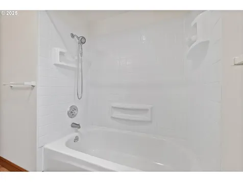 4314 NE Wildrose Drive Vancouver WA 98682