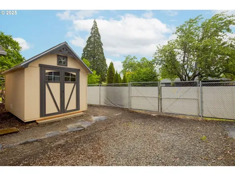 3096 Sorrel Way Eugene OR 97401