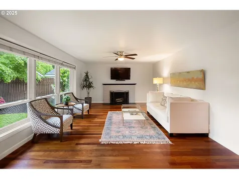 3096 Sorrel Way Eugene OR 97401