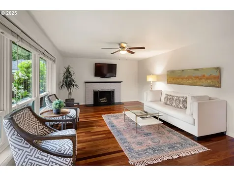 3096 Sorrel Way Eugene OR 97401