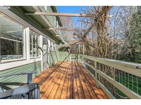 7738 SW 31st Avenue Portland OR 97219